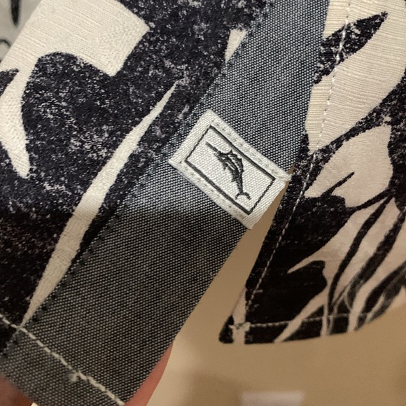 Tommy Bahama SILK shirt - Picture 5 of 11